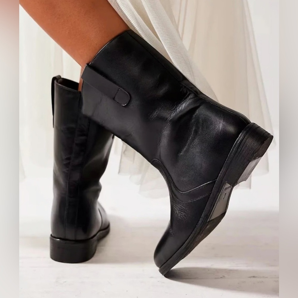 FREE PEOPLE EASTON EQUESTRIAN ANKLE BOOTS IN BLACK 38.5 7.5 - Picture 2 of 8